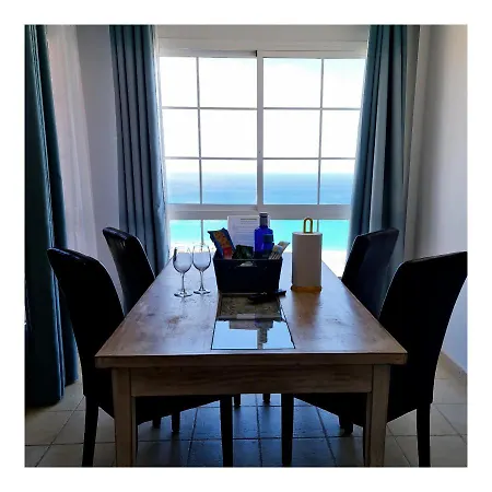 Your Ocean Window Apartament