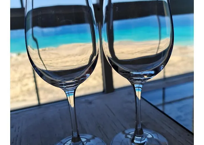 Daire Your Ocean Window *